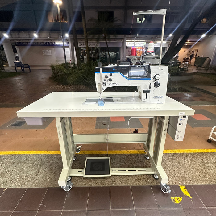 Durkopp Adler G767-180142 Lockstitch Machine with XXL Hook, Extra Heavy-Duty, Flat Bed setup. 