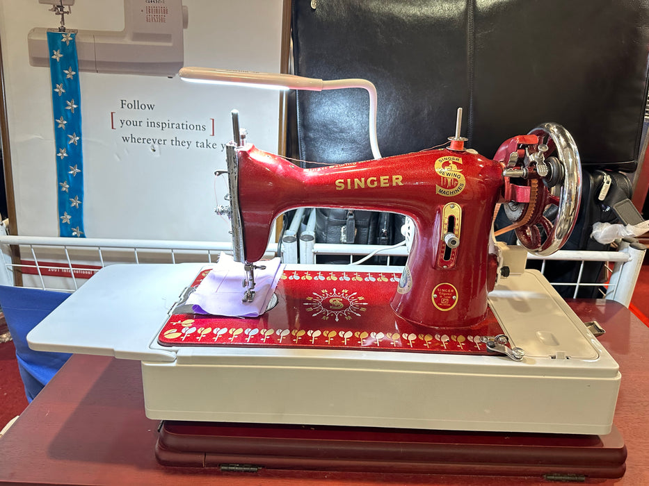 COB Type: Sewing Machine LED Lamp; LED Lighting. Switch ON. 