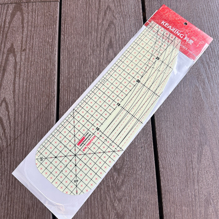 A KEBARING brand acrylic pouring guide template. KEARING HR3010, Hot Ironing Ruler, Size: 30x10 cm