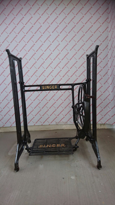Singer 15NL – Traditional Treadle Sewing Set - Ban Soon Sewing Machine Pte Ltd