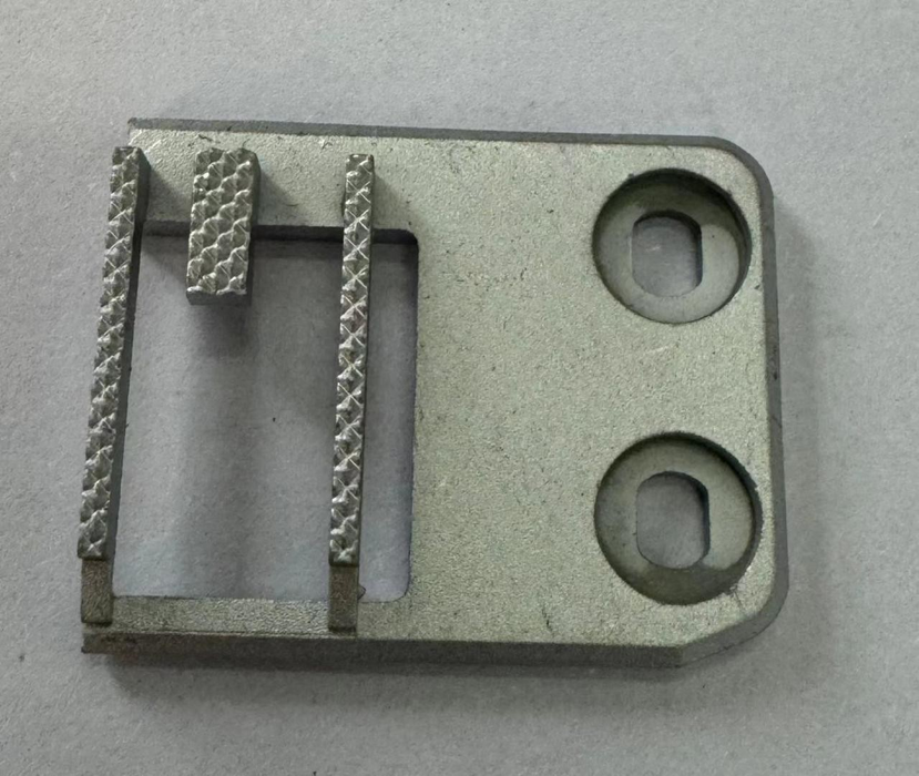 Feiyue 220 Feeding Fork – Part Code 6.42 | Replacement Sewing Machine Part-Sewing.sg