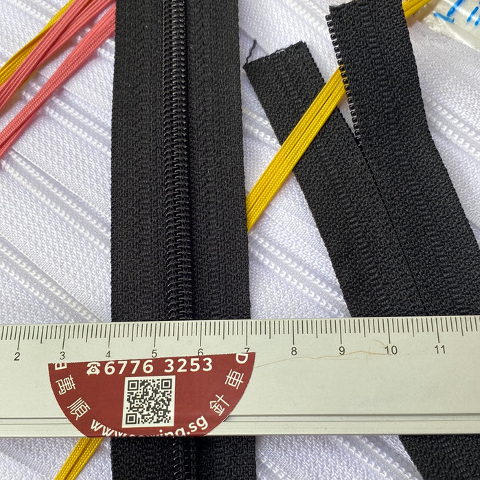 Zips Size 8, for Bags,cushions,heavy duty application.
