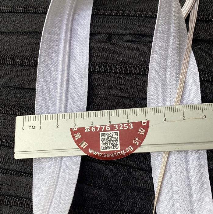 Zips Size 8, for Bags,cushions,heavy duty application.
